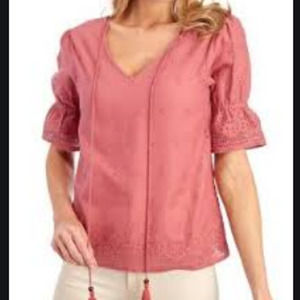 NWT! Rocks & Indigo embroidered top   XS